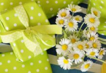 From the Heart – Unwrapping the Trending World of Gifts and Flowers Deals Gift Flowers Love Celebration