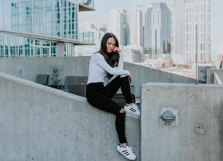 Step Up Your Style with Shoe Deals: Save Big on Trendy Footwear! Girls Fashion Shoes Building