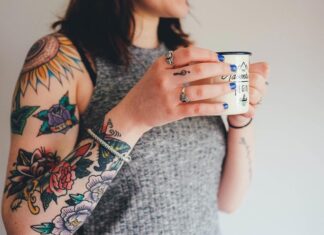 Wellness Deals: Nourish Your Mind and Body with Unbeatable Discounts! Shop Now! Health Fitness Cup Girl