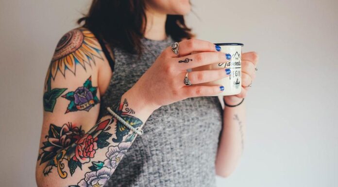 Wellness Deals: Nourish Your Mind and Body with Unbeatable Discounts! Shop Now! Health Fitness Cup Girl