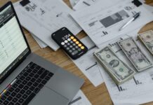 How to Deal with Daylight Saving Time? Savings Dollar Currency Money Calculator Laptop Table