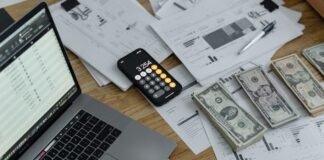 How to Deal with Daylight Saving Time? Savings Dollar Currency Money Calculator Laptop Table