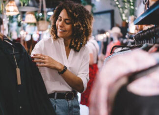 Tips for Choosing the Right Fashion Brand Company for Your Needs Tips for Choosing the Right Fashion Brand Company girl