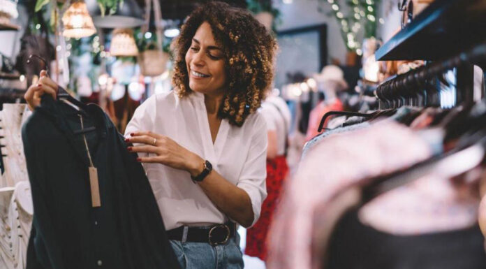 Tips for Choosing the Right Fashion Brand Company for Your Needs Tips for Choosing the Right Fashion Brand Company girl