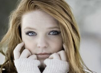 Fashionable Savings: Explore Exclusive Clothing Deals! Women Girl Winter Clothing